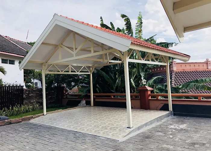 Bukit Permai Holiday Home Semarang, Indonesia
